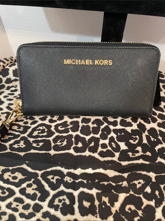 Michael Kors Handbags - Michael Kors Black Saffiano Zip Wallet with Gold Logo
